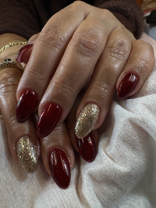 Manicure hybrydowy, żele, Toruń, centrum.