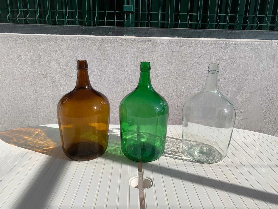 Garrafões de vidro decoração