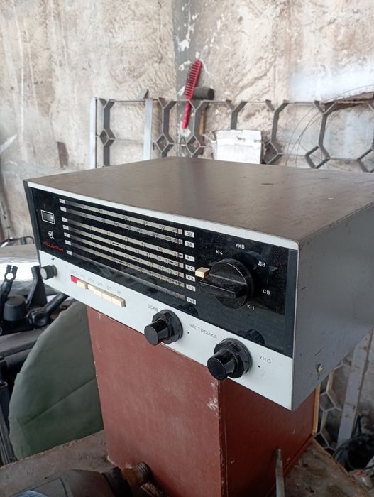 Продам радіолу ишим