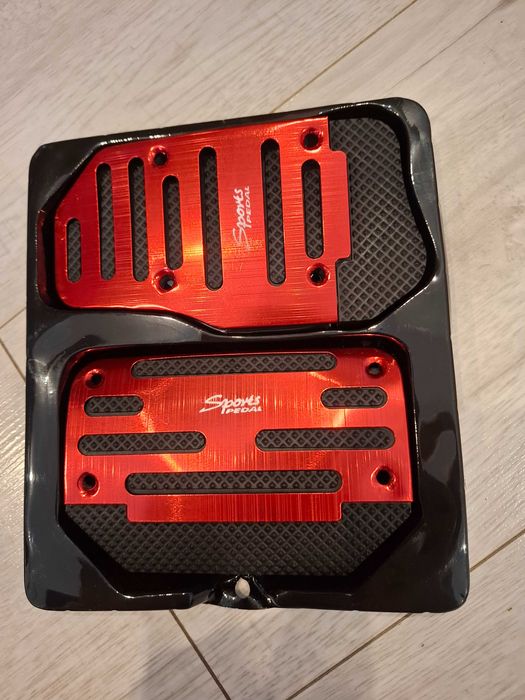 Nakładki na pedały samochodowe