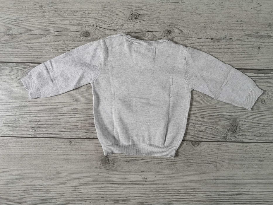 Sweterek niemowlęcy 62/68 TU