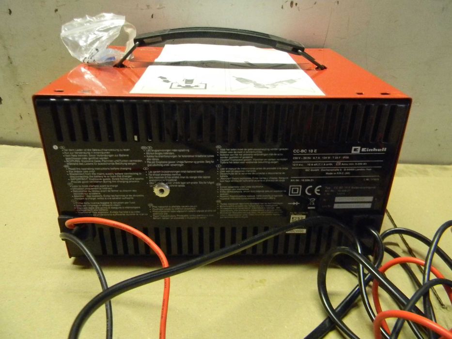 Prostownik firmy Einhell model CC-BC 10 E ; 12V