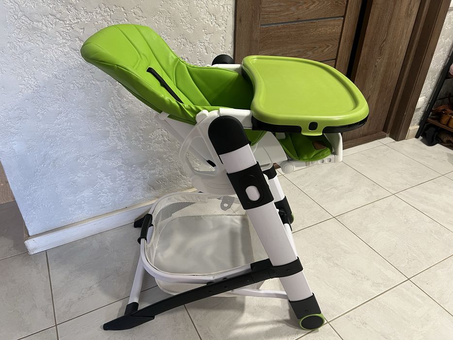 Стільчик для годування Carello Apricus