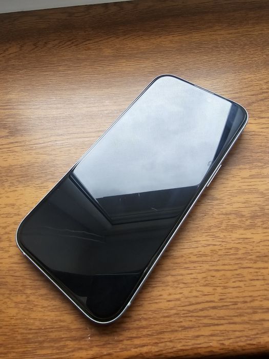 Iphone 15 stan bardzo dobry