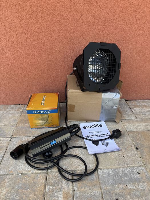 Lampa PAR-56 dimmer i zapas. żarówką