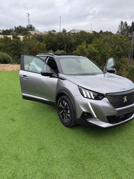 Peugeot E2008 GT LINE — photo 4