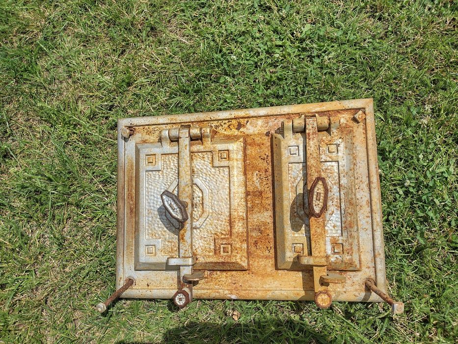 Drzwiczki do pieca kaflowego