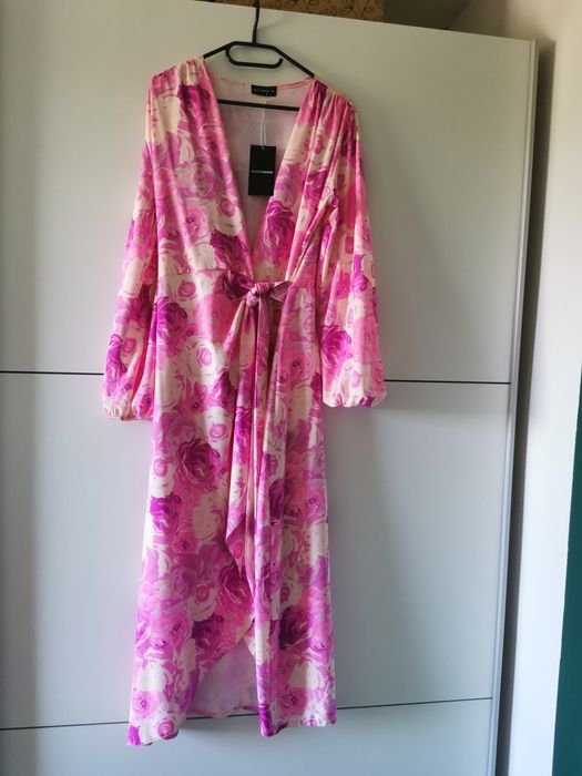 Sukienka Roco Fashion w kwiaty 36