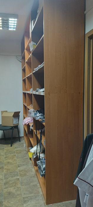 Regał do garderoby, magazynu