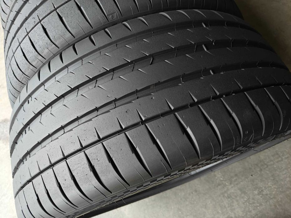 R21 255 40 шини літні 22р Michelin Pilot Sport 4 S преміум клас