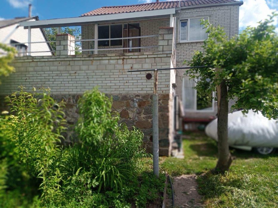 Пилипча.Продаж будинку з краєвидом на річку.