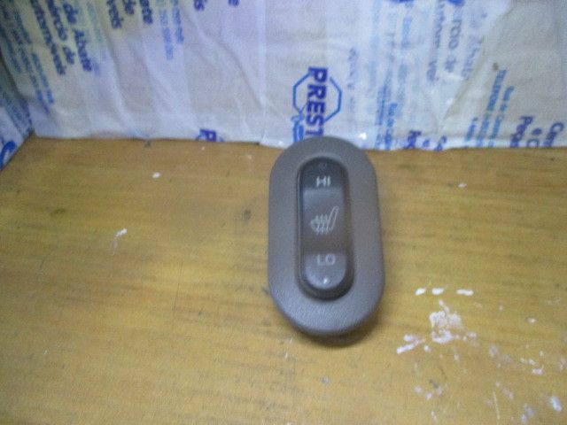 Botão / interruptor aquecimento de bancos CHRYSLER PT Cruiser (PT_)
