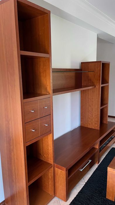 Móvel de Televisão p/ sala em cerejeira