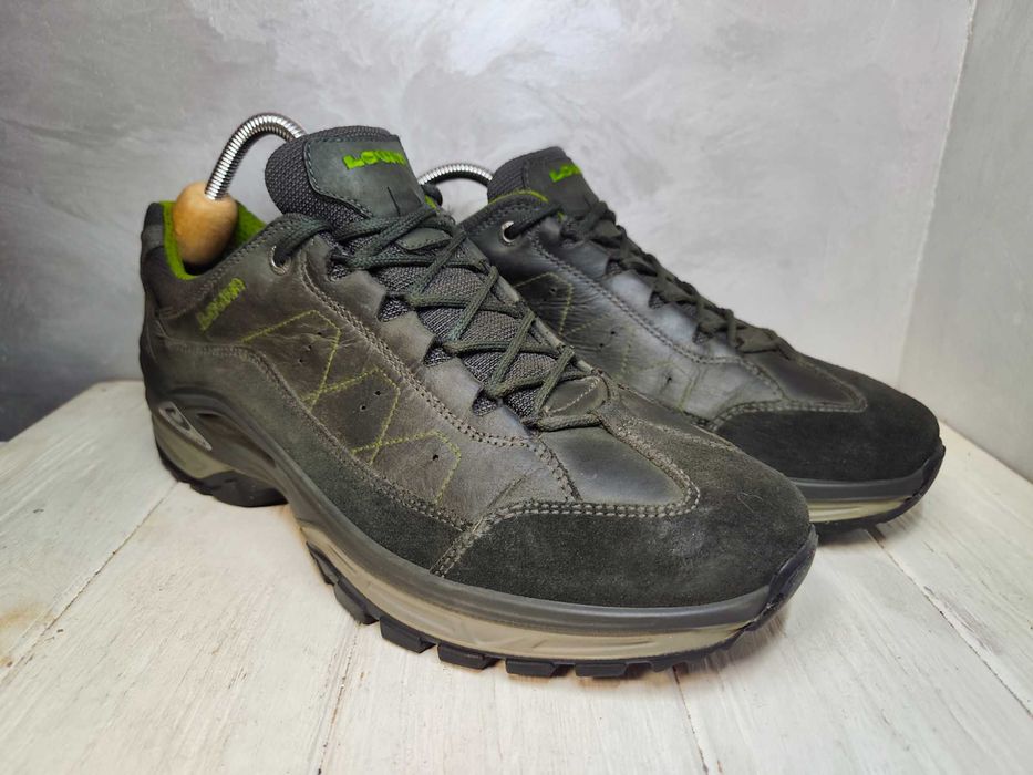 - Lowa Toro II Gore-Tex