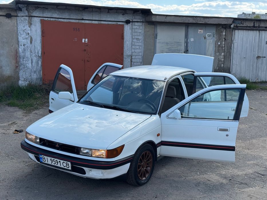 Mitsubishi Lancer 1.5г/б