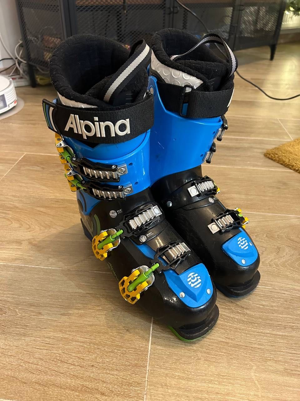 Alpina x5 top ski boots