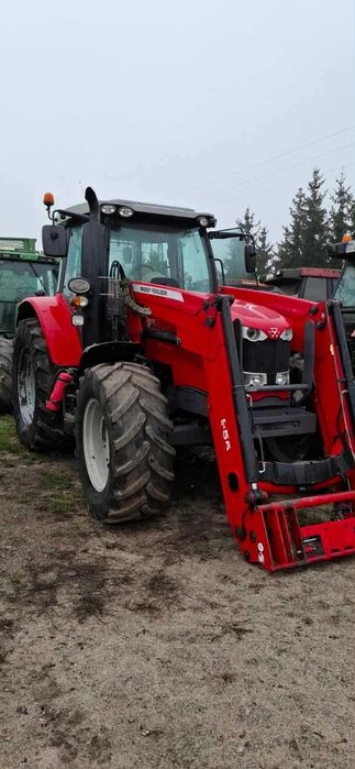 Massey Fergusson 6615 z turem