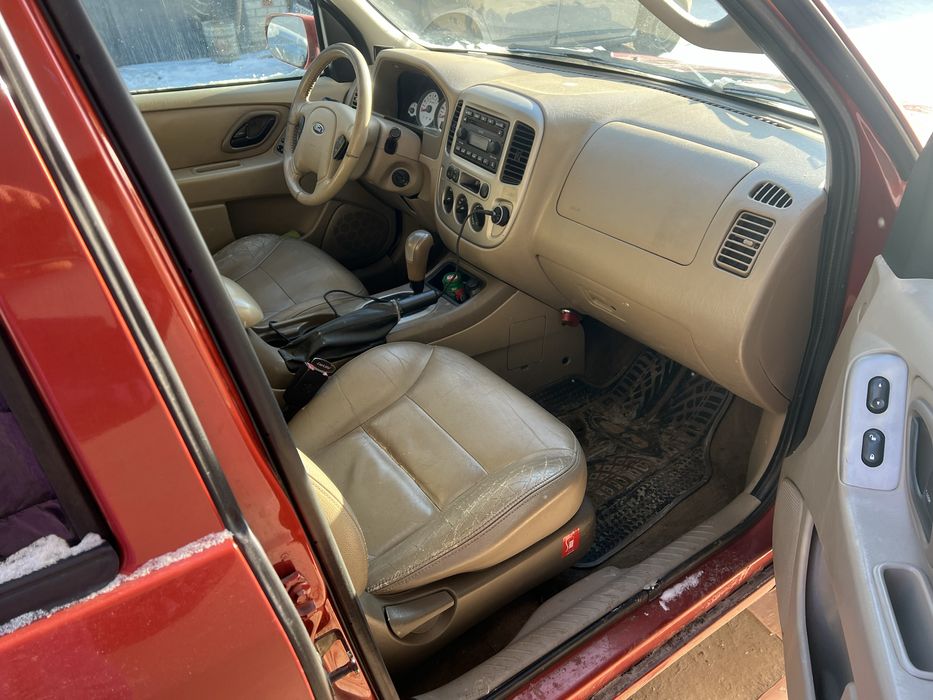 Ford escape 3.0at 2006