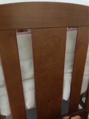 Cama bebé em madeira