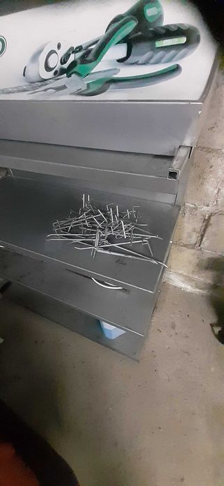 Regał metalowy..