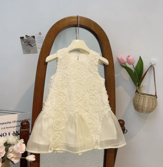 Сукня для дівчинки 110 розмір