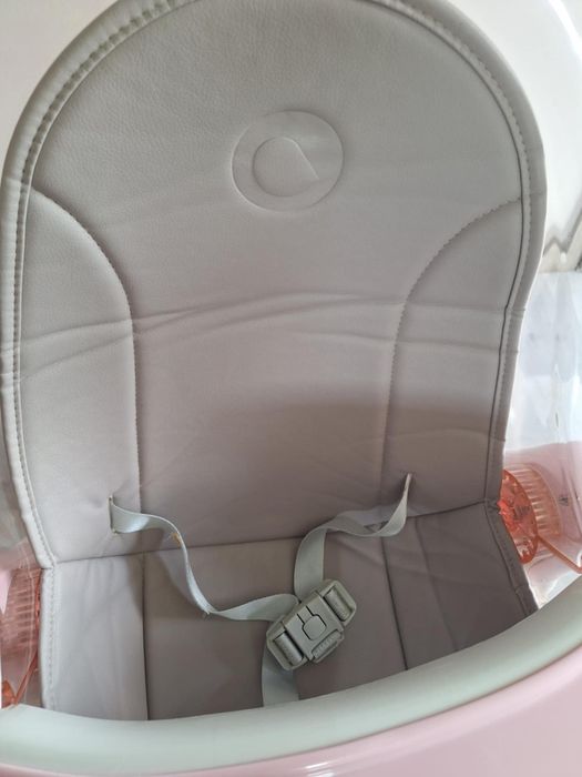 Sprzedam krzesełeczkdo karmienia