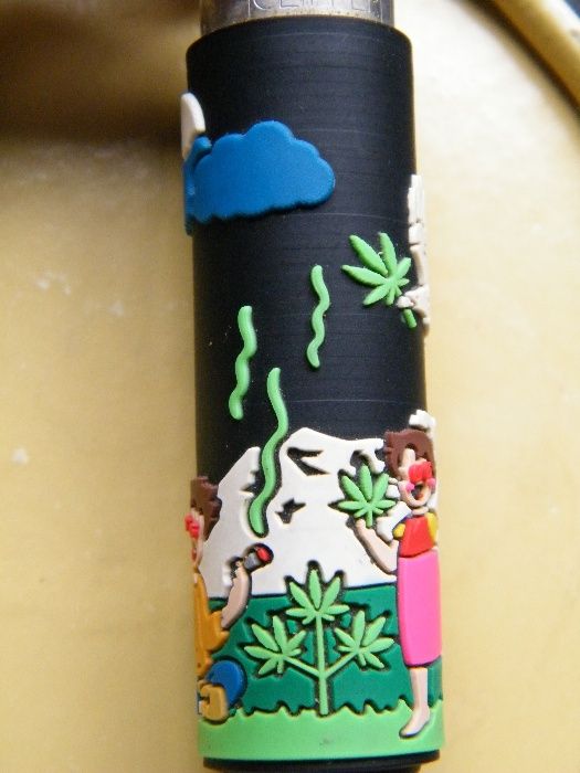 Clipper isqueiro capa "Heidi & Peter Smoking Weed"