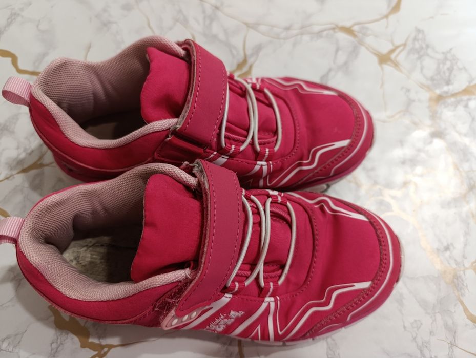 Кросівки для дівчинки