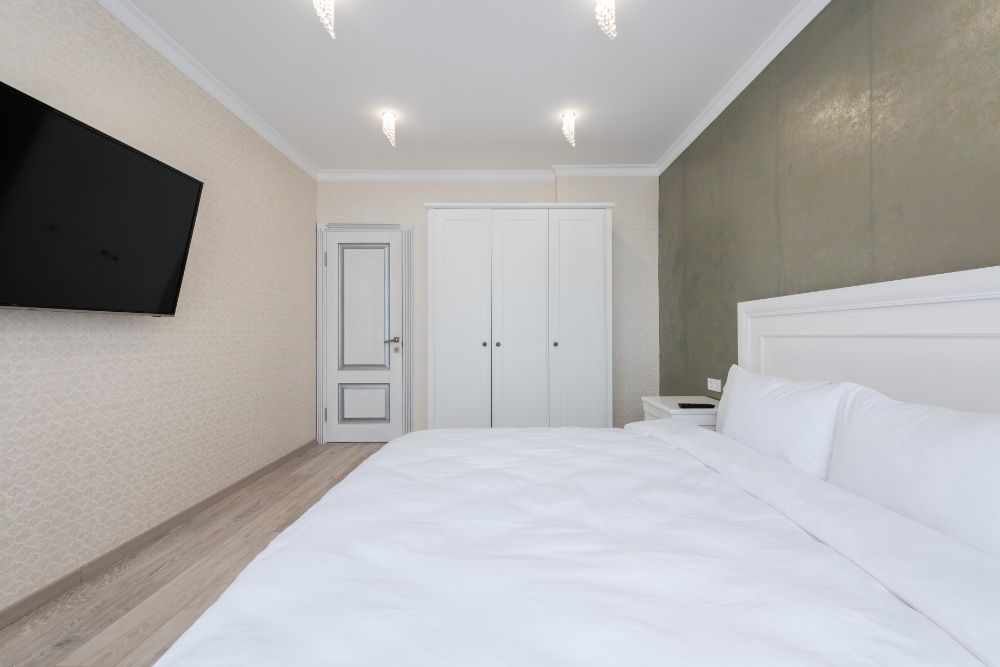 Квартира посуточно Драгоманова 2 Левый берег метро Позняки