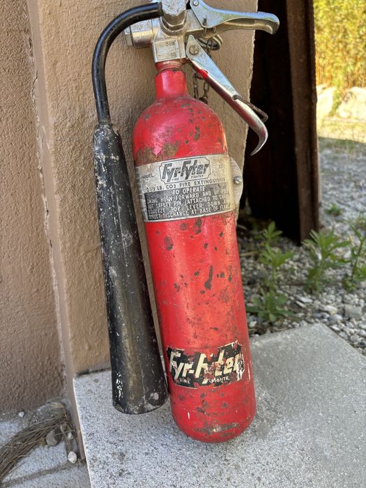 Extintor antigo - Peça UNICA e ORIGINAL!!