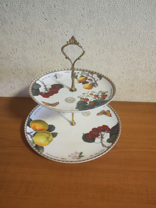 Продам конфетницу,фруктовницу.