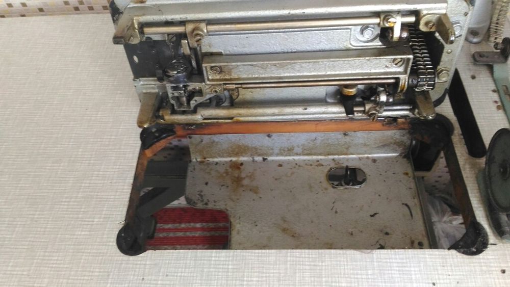 Швейная машина Шуберт