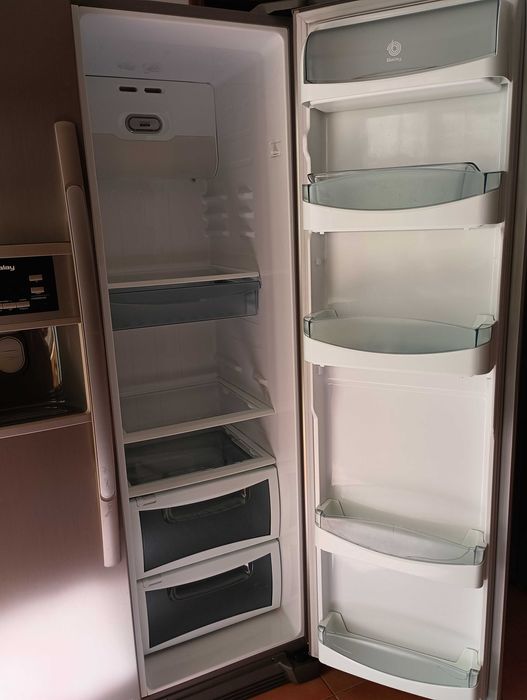 Frigorífico americano BALAY