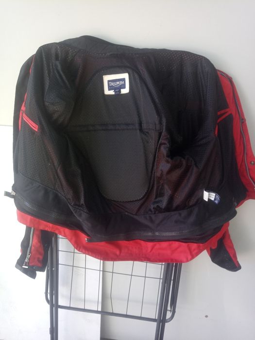 Casaca de mota da Triumph em bom estado