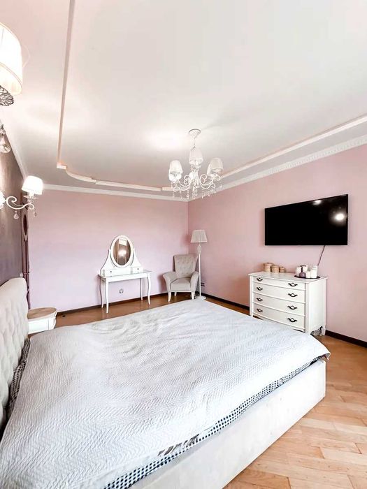 ЖК У-квартал. Продаж 2к квартири з ремонтом. Без %.