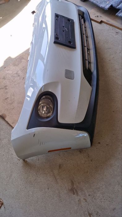 Передний бампер BMW I3
