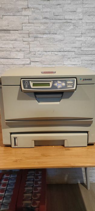 Sprzedam drukarkę Oki C5450