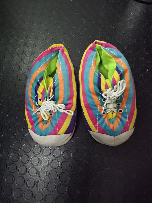 Pantufas giríssimas multicoloridas