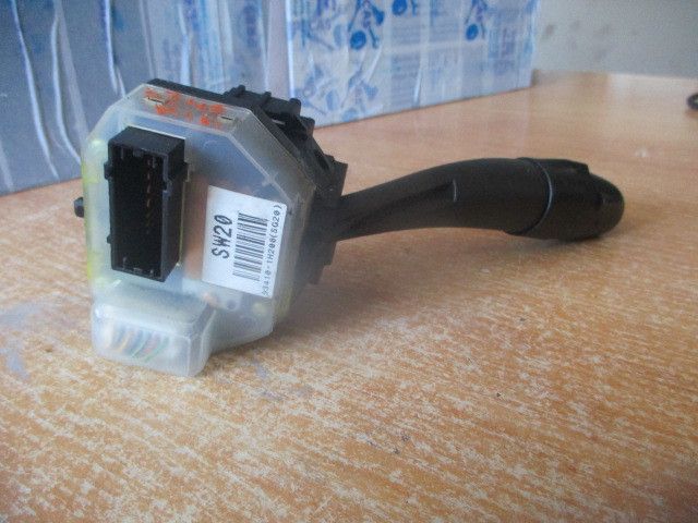 Conjunto / manetes de luzes e limpa vidros KIA Pro Ceed (ED)