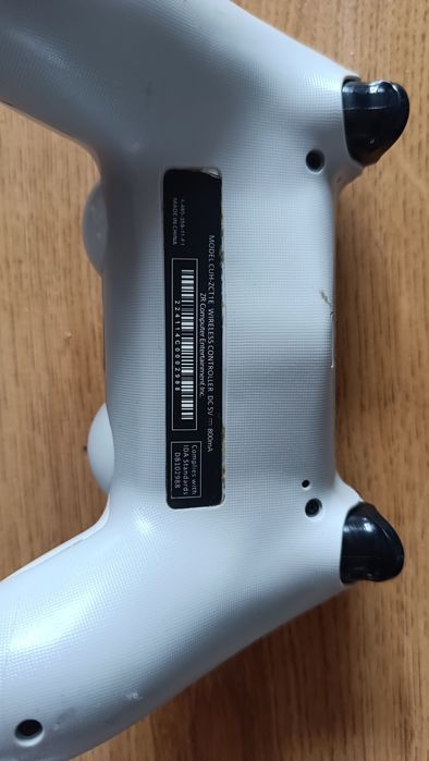 Konsola PlayStation 4 Slim 500 gb dwa pady