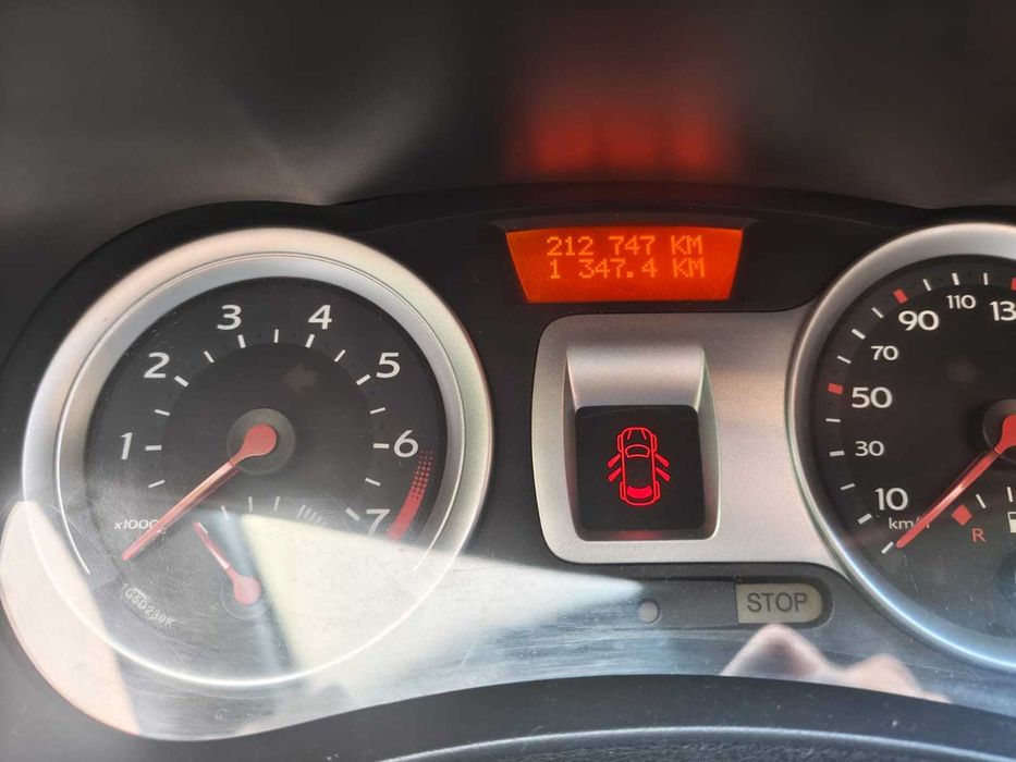 Renaut clio a reparar