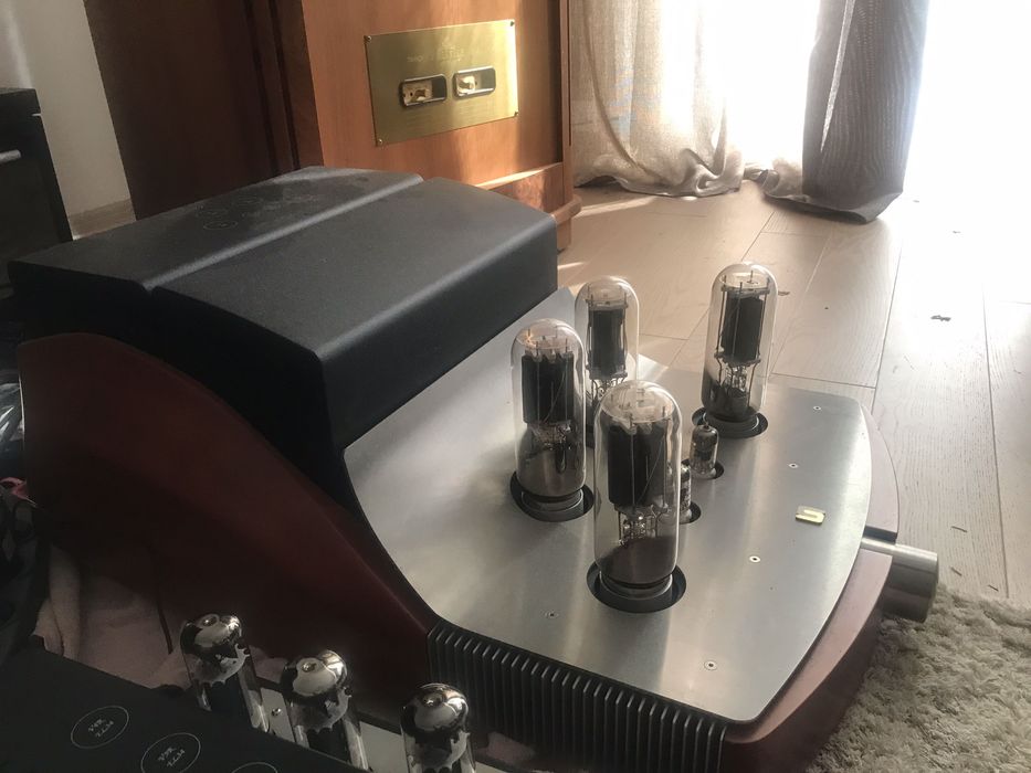 комплект усилителей Unison Research Reference Pre+пара Reference Power