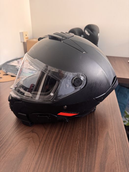 Kask motocyklowy MTI Helmets 4 SV solid mat
