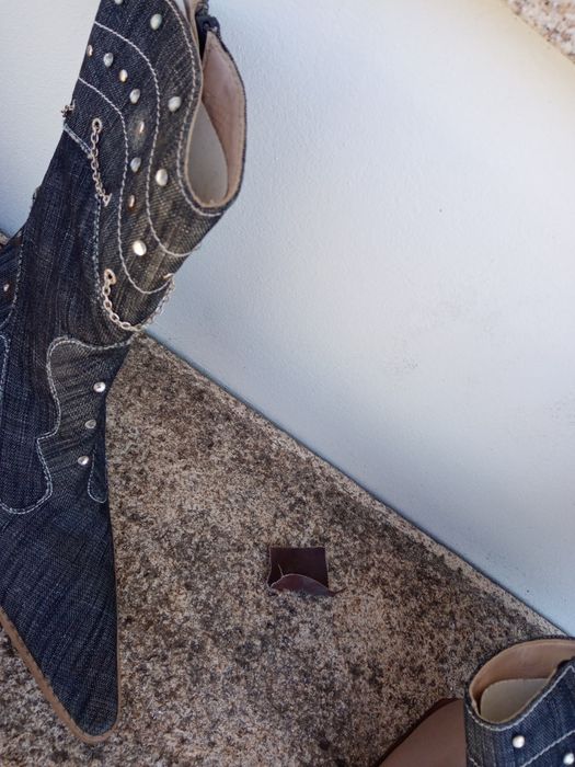 Calças modelo texana