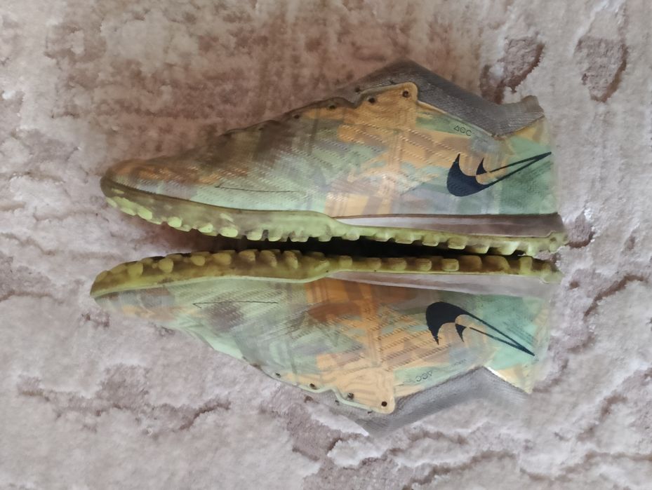 Сороконіжки Nike Air Zoom 42