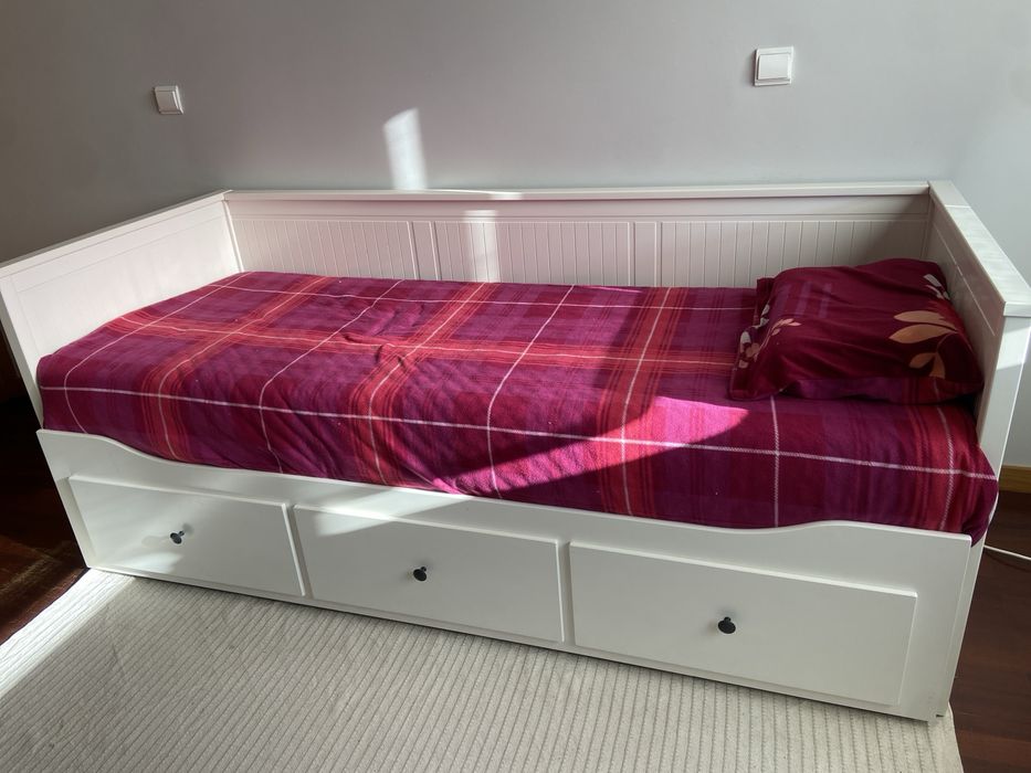 Cama solteiro Ikea