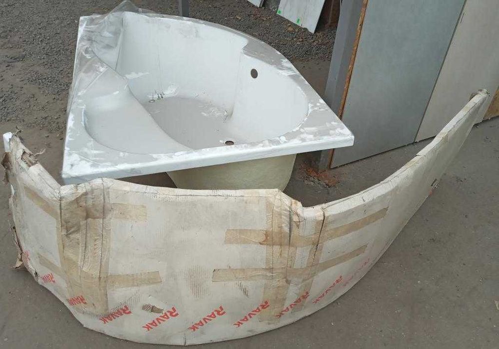 Ванна Ravak Rosa II L (ліва ) 170см, в комплекті передня панель. Нові.