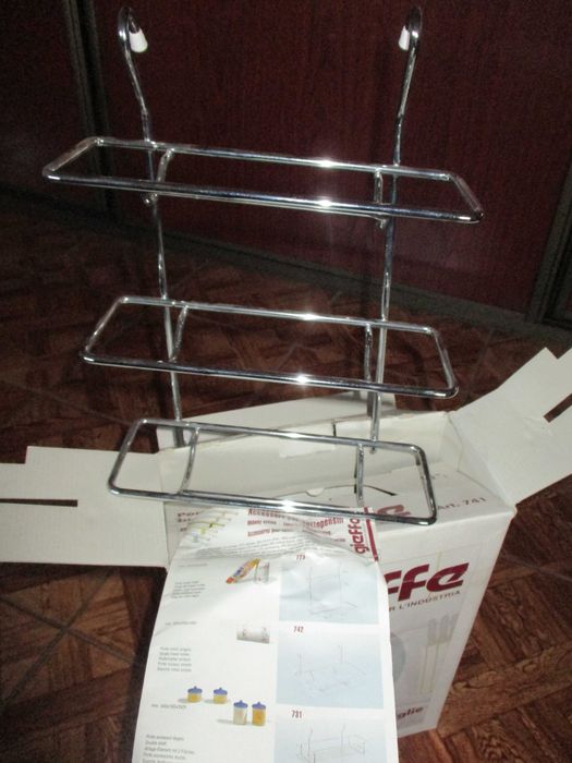 Suportes para Garrafas ou Rolos