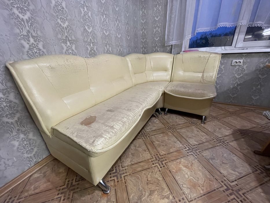 Диванний кухонний кут (продаж або обмін на PS4 Pro)