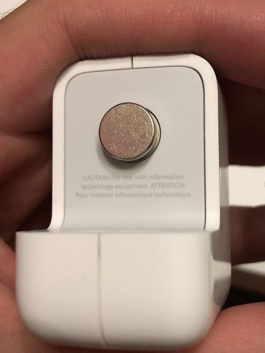 Оригинальные зарядные устройства, блочки, адаптеры из коробки iPad